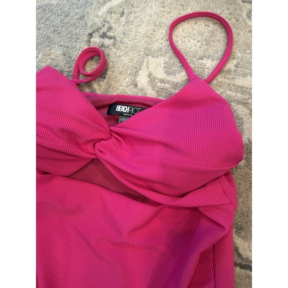 Beach Riot Annalisa Textured One-Piece Swimsuit Beach Riot Raspberry - Picture 5 of 16